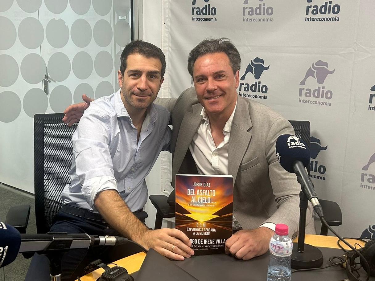Jorge Díaz en Radio Intereconomía presentando su libro 'Del Asfalto al Cielo'